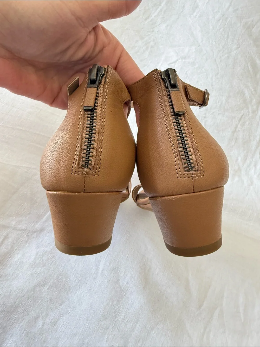 Eileen Fisher | Women's 9.5 | Mara Ankle Tumbled Honey Leather Wedge Sandal